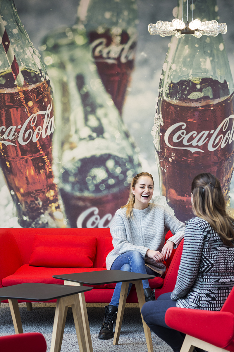 Coca cola lobby 2016 09