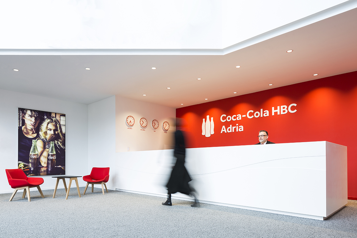 Coca cola lobby 2016 06